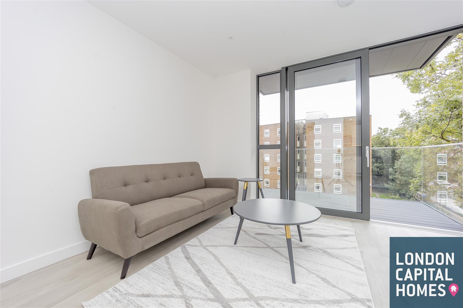 1 bed property in Willowbrook house, Coster Avenue, London